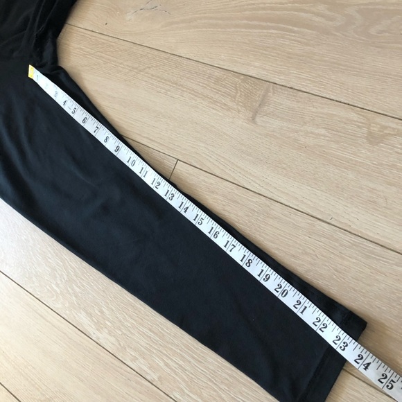 Aritzia The Group Babaton Cropped Leggings in Black Size M - Picture 7 of 9